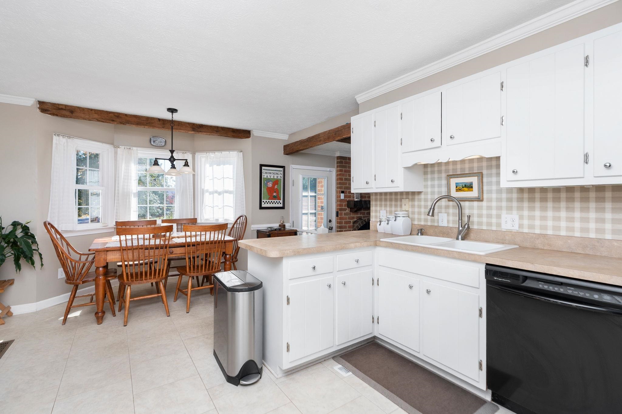 112 Country Lodge Road Waynesboro, VA 22980 - Photo 7 of 74