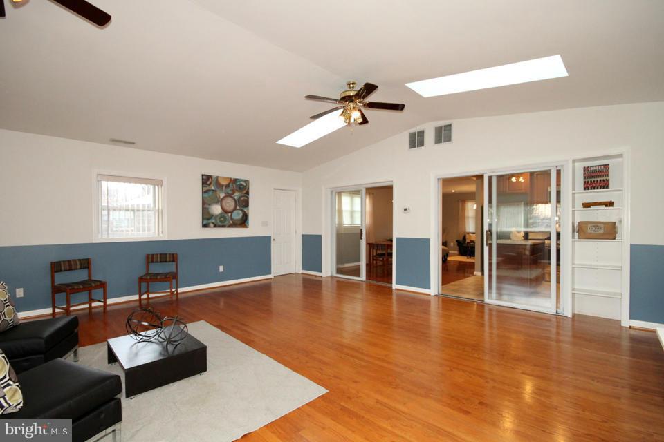 6705 Braddock Road Springfield, VA 22151 - Photo 12 of 30 Family Room