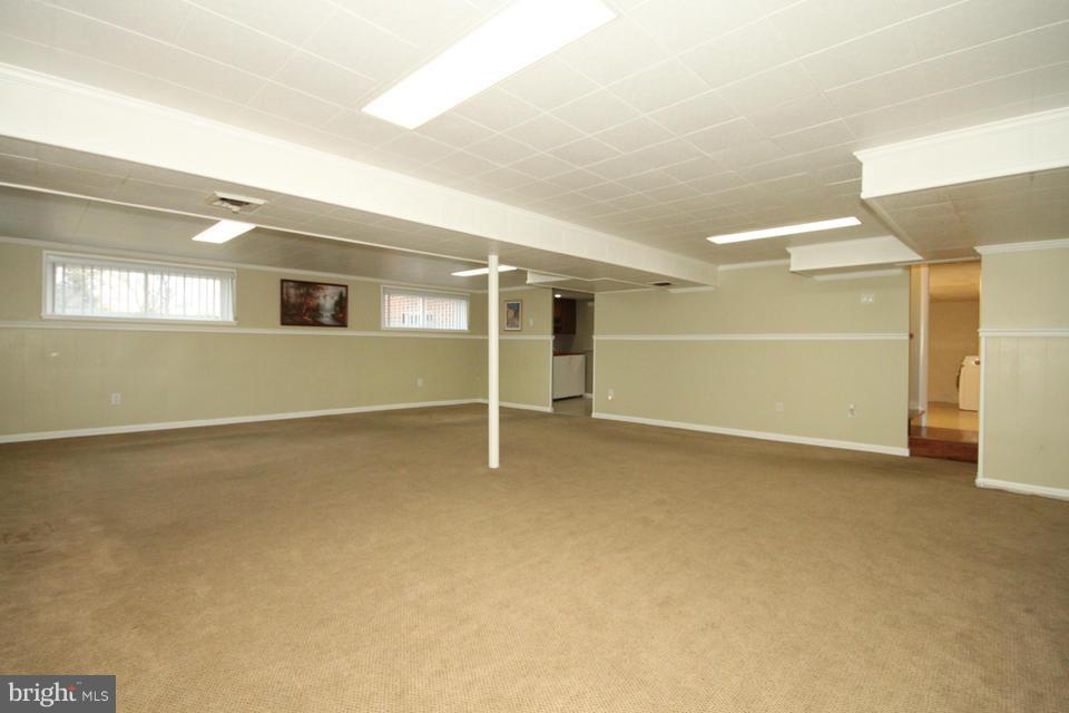 6705 Braddock Road Springfield, VA 22151 - Photo 22 of 30 Recreation