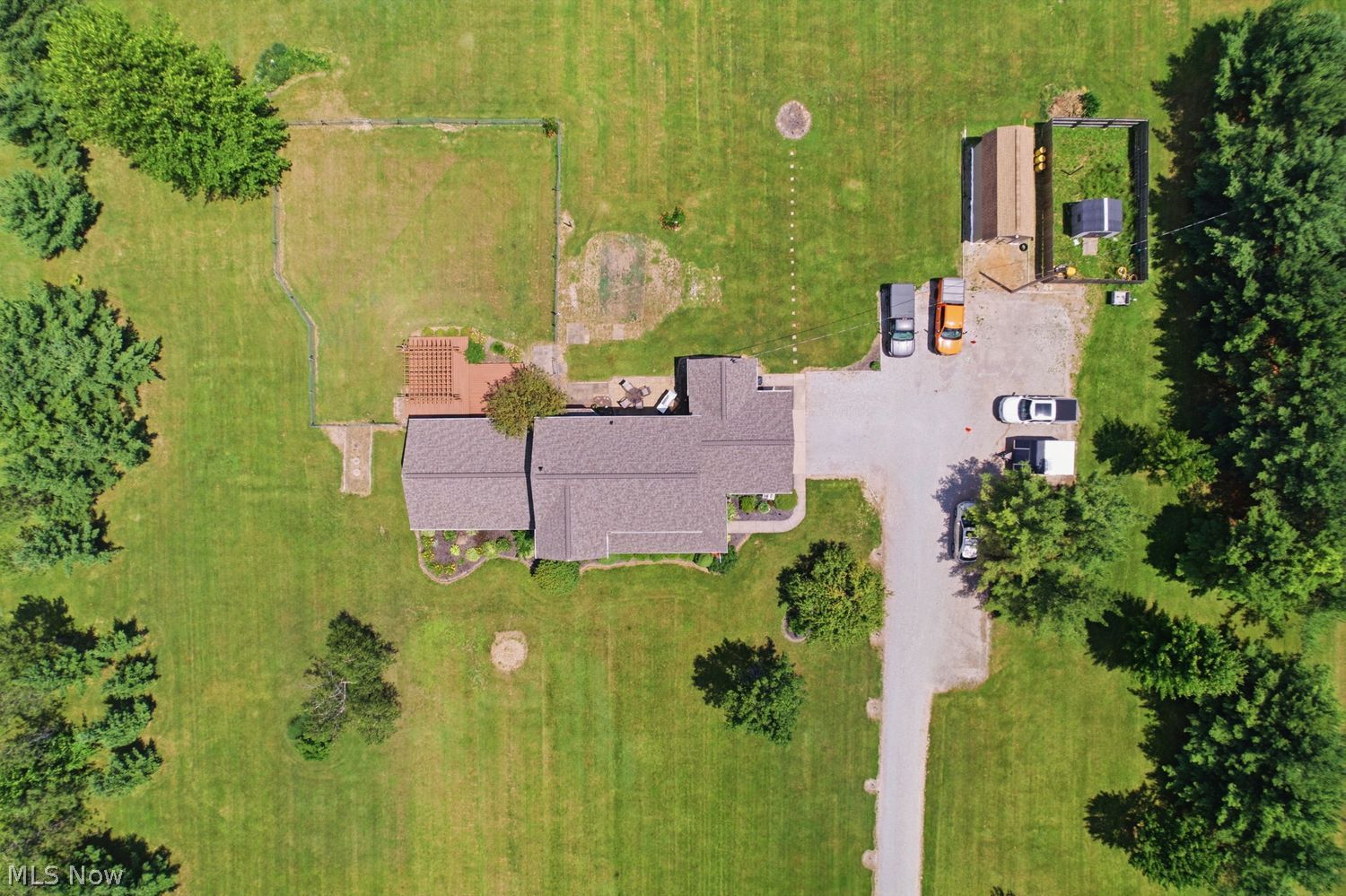 17095 Mennell Road Grafton, OH 44044 - Photo 37 of 39