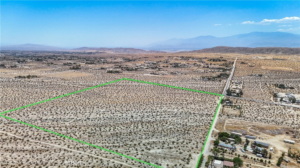 60 Dillon Road Desert Hot Springs, CA 92241 - Photo 4 of 35 wooden floor with a city view