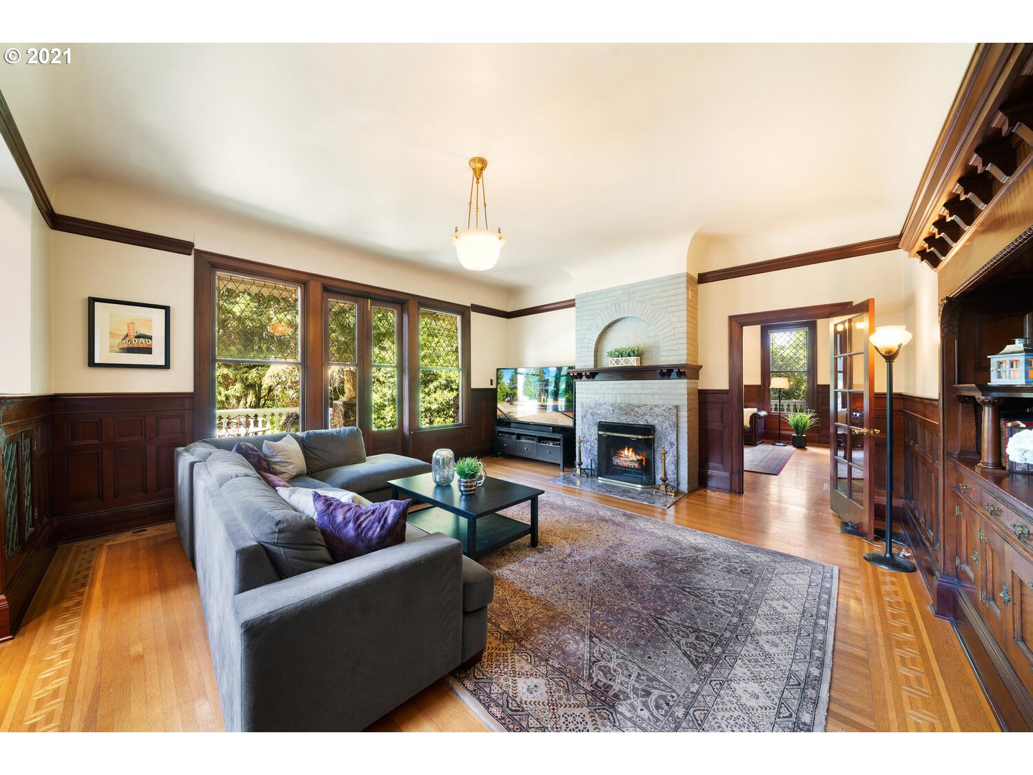 10643 South Riverside Drive Portland, OR 97219 - Photo 15 of 32 Gallery Image 15