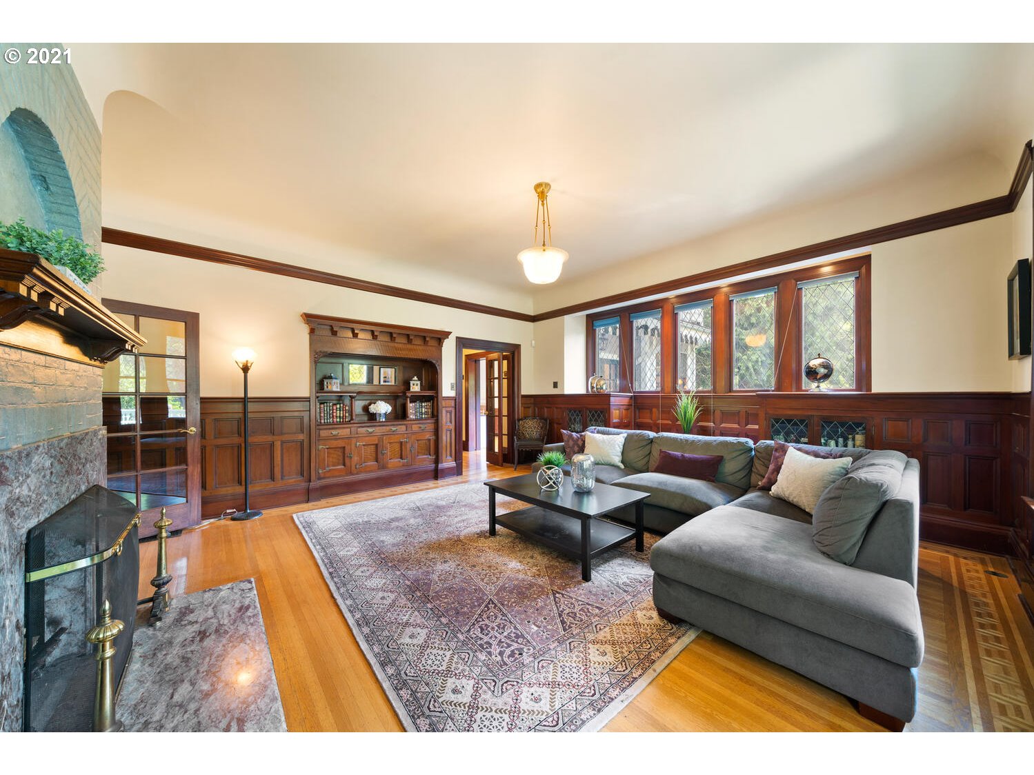 10643 South Riverside Drive Portland, OR 97219 - Photo 16 of 32 Gallery Image 16