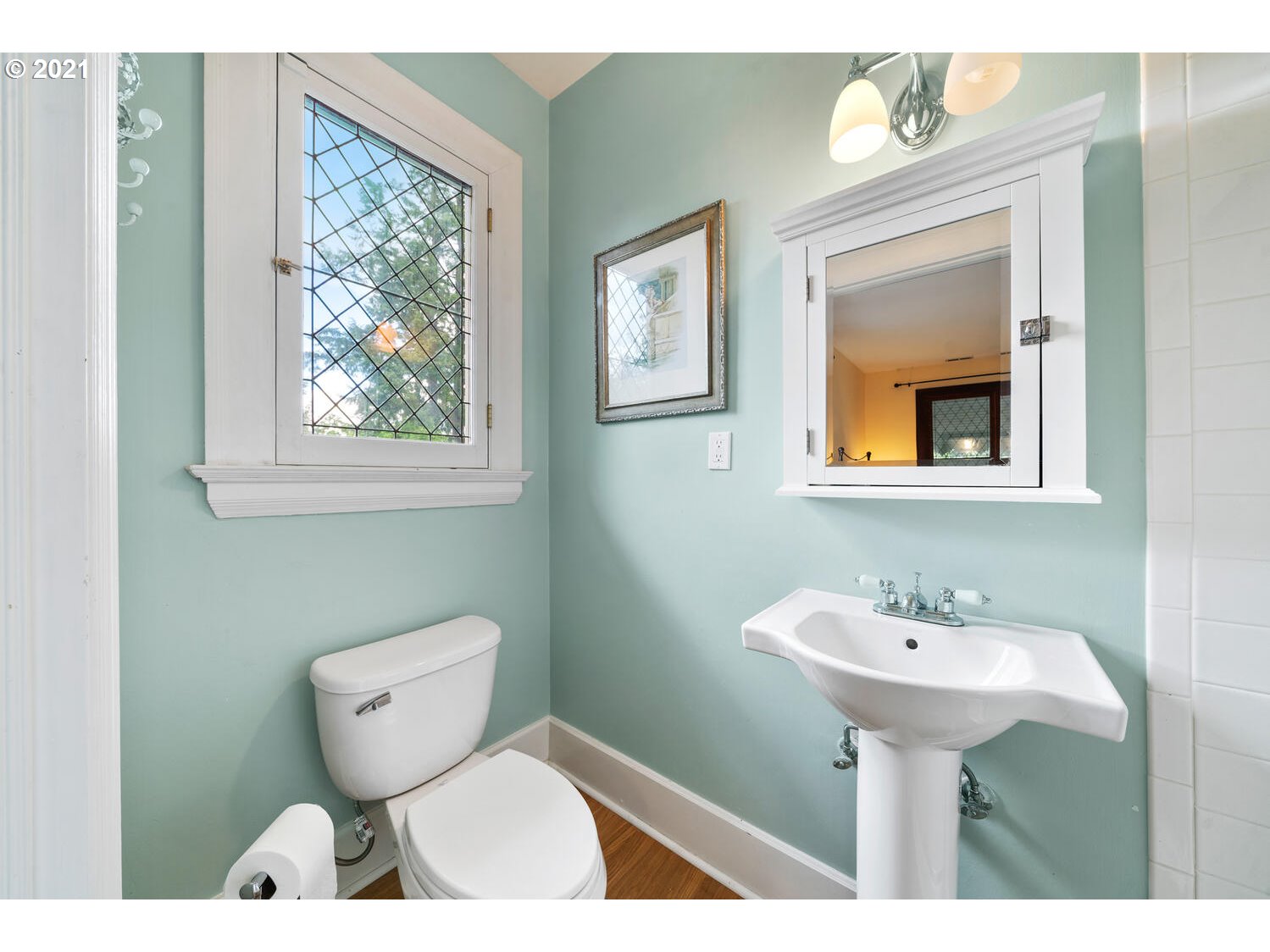 10643 South Riverside Drive Portland, OR 97219 - Photo 24 of 32 Gallery Image 24