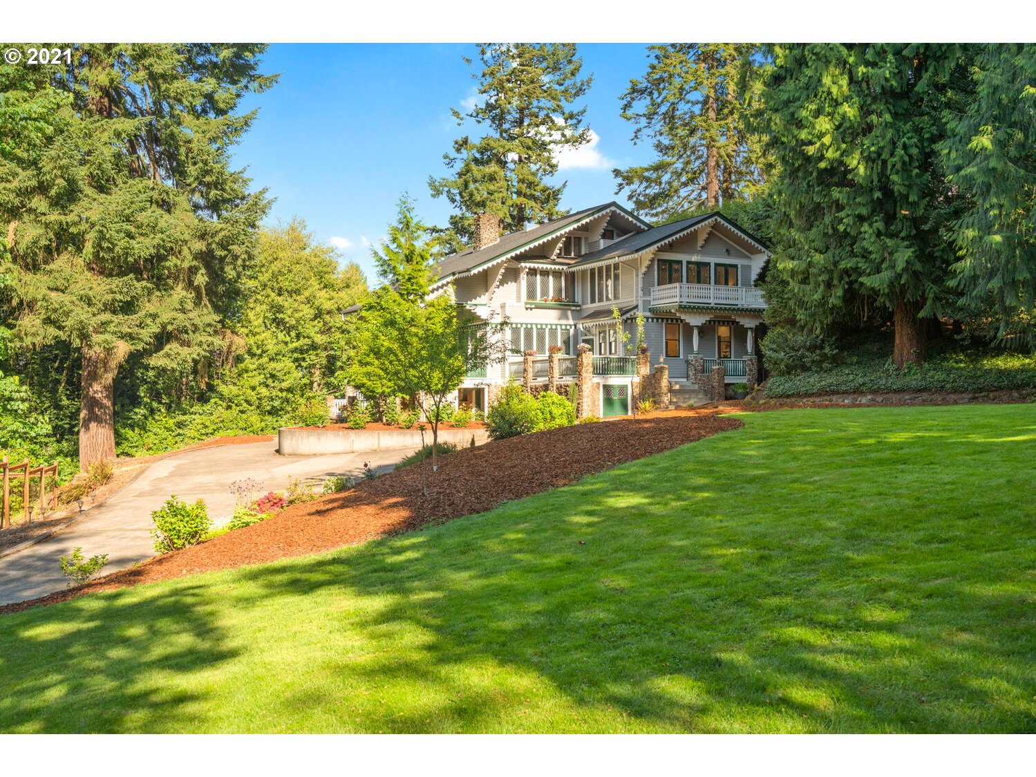 10643 South Riverside Drive Portland, OR 97219 - Photo 30 of 32 Gallery Image 30