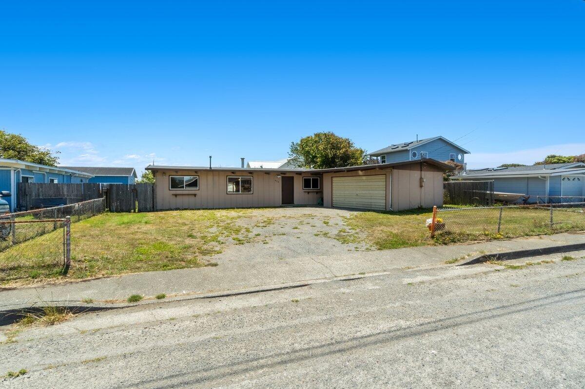 874 Stapp Road McKinleyville, CA 95519 - Photo 4 of 22