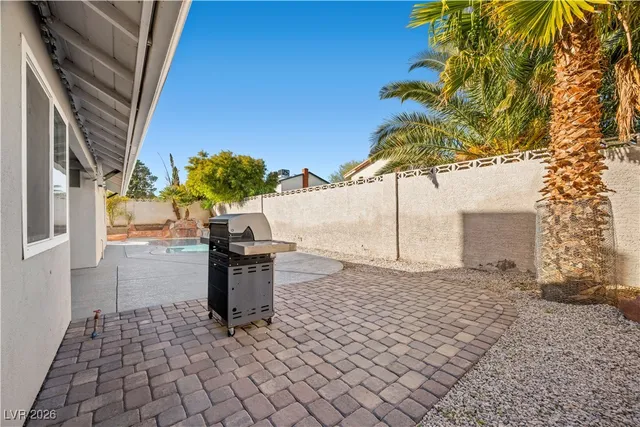 $2,998 | 6324 Peppermill Drive, Las Vegas, NV 89146