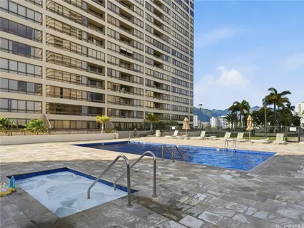 $298,000 | 2499 Kapiolani Boulevard, Unit 3202, Honolulu, HI 96826