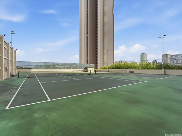 $298,000 | 2499 Kapiolani Boulevard, Unit 3202, Honolulu, HI 96826