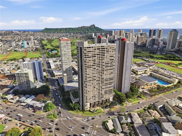 $298,000 | 2499 Kapiolani Boulevard, Unit 3202, Honolulu, HI 96826