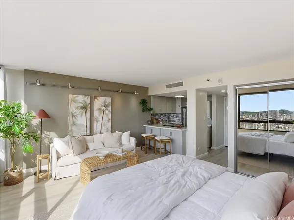 $298,000 | 2499 Kapiolani Boulevard, Unit 3202, Honolulu, HI 96826