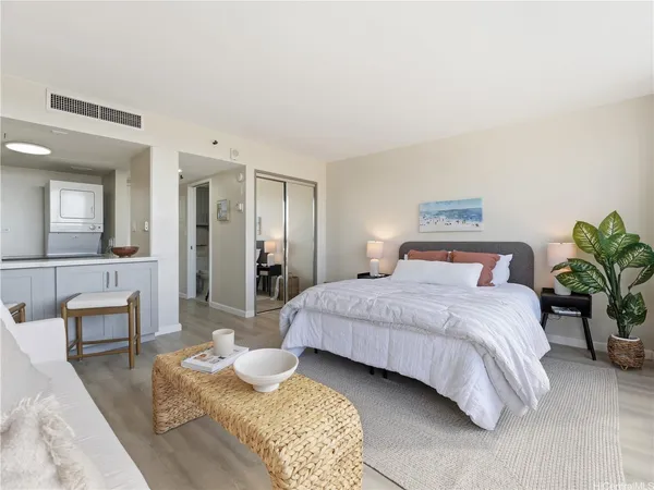 $298,000 | 2499 Kapiolani Boulevard, Unit 3202, Honolulu, HI 96826