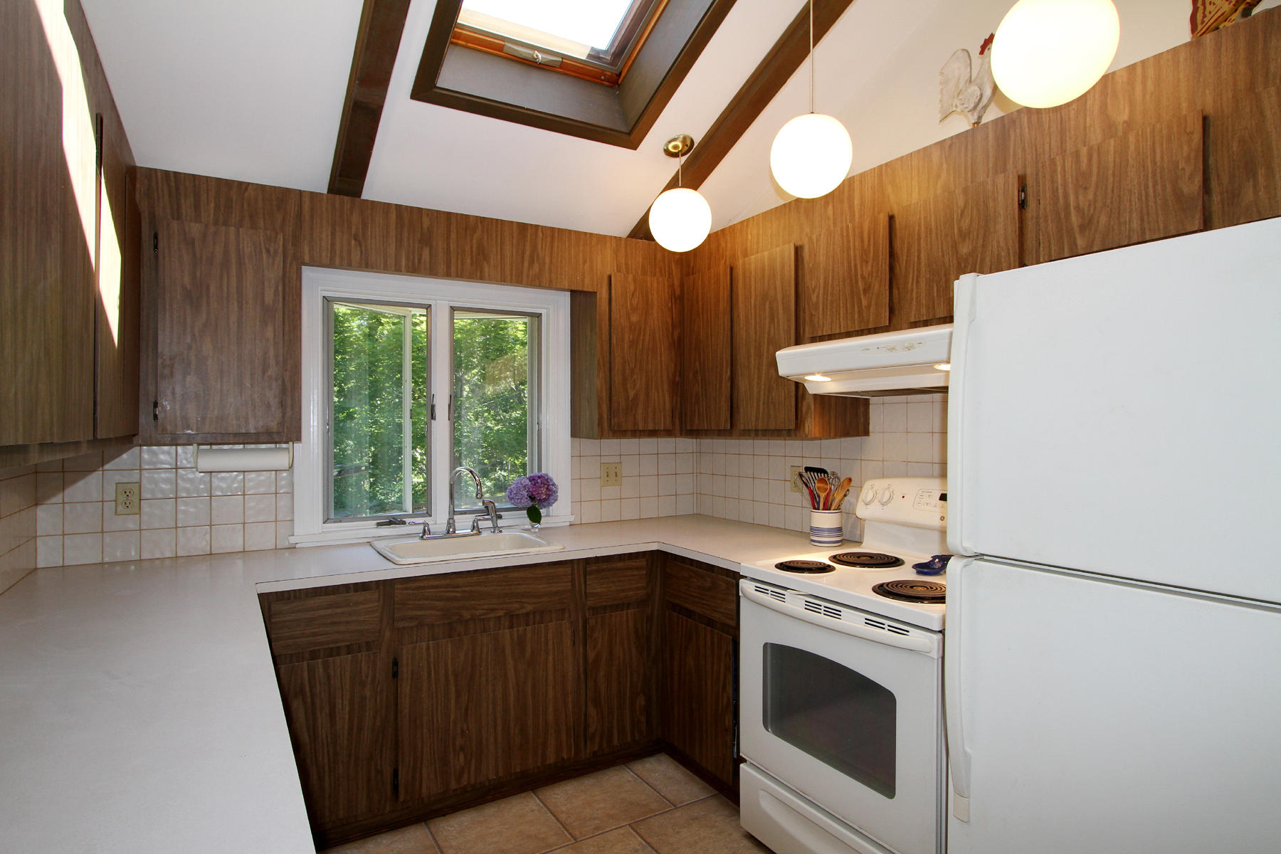30 Tanglewood Road Brewster, MA 02631 - Photo 7 of 34 IMG_6990