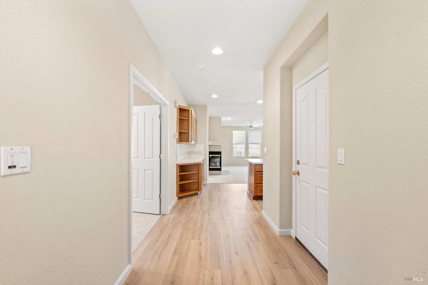 331 Crystal Downs Drive Rio Vista, CA 94571 - Photo 4 of 68 entry and hallway leading to great room