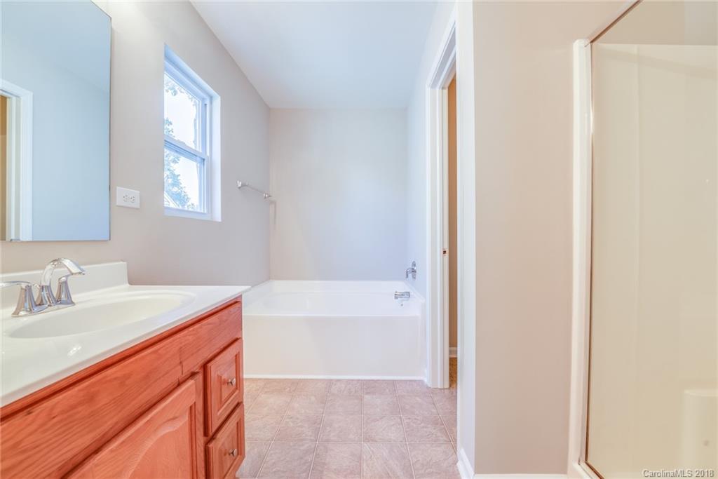 8516 Lustre Road Charlotte, NC 28215 - Photo 15 of 20 Gallery Image 15