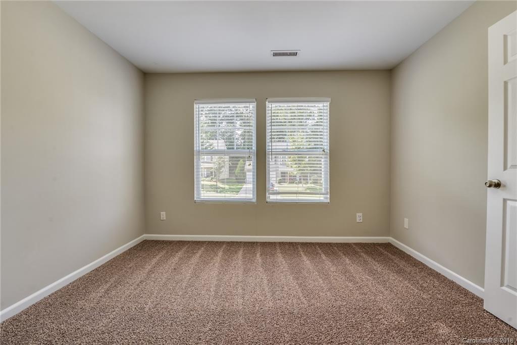 8516 Lustre Road Charlotte, NC 28215 - Photo 16 of 20 Gallery Image 16