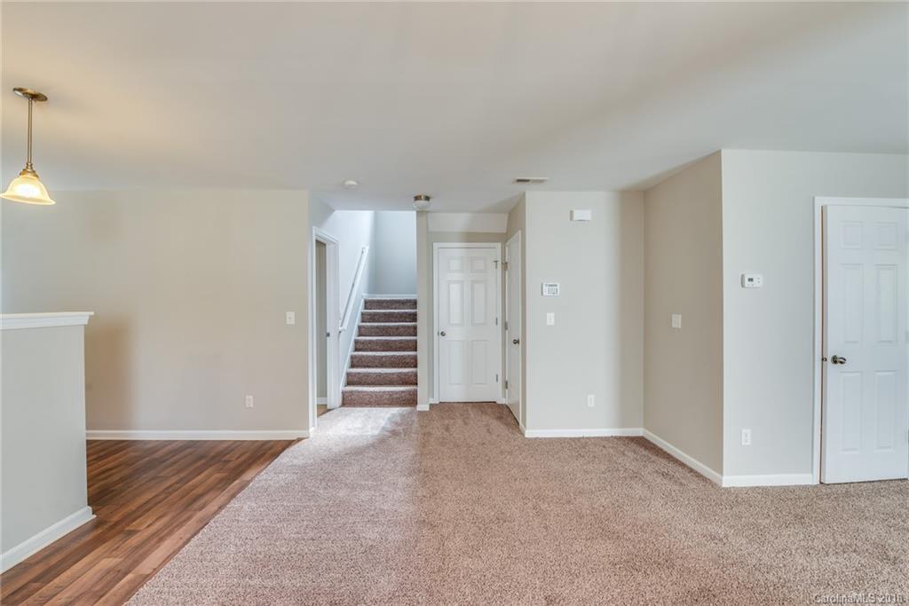 8516 Lustre Road Charlotte, NC 28215 - Photo 9 of 20 Gallery Image 9