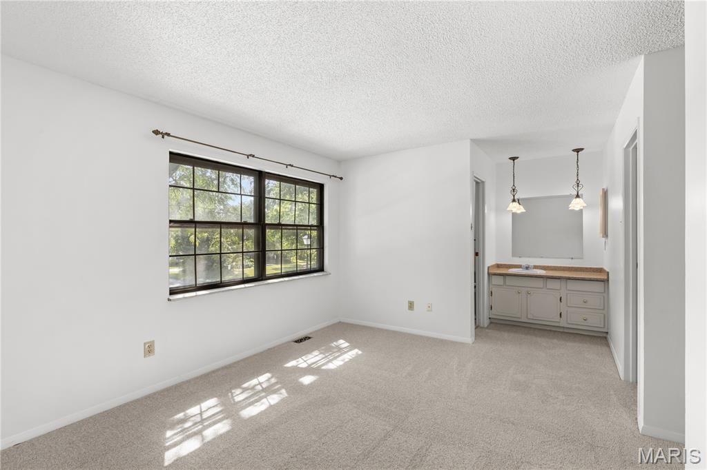 2332 Hidden Meadow Lane Ballwin, MO 63021 - Photo 18 of 28