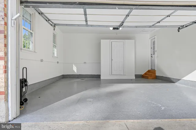 $779,900 | 24 Stone Crop Road, Wilmington, DE 19810