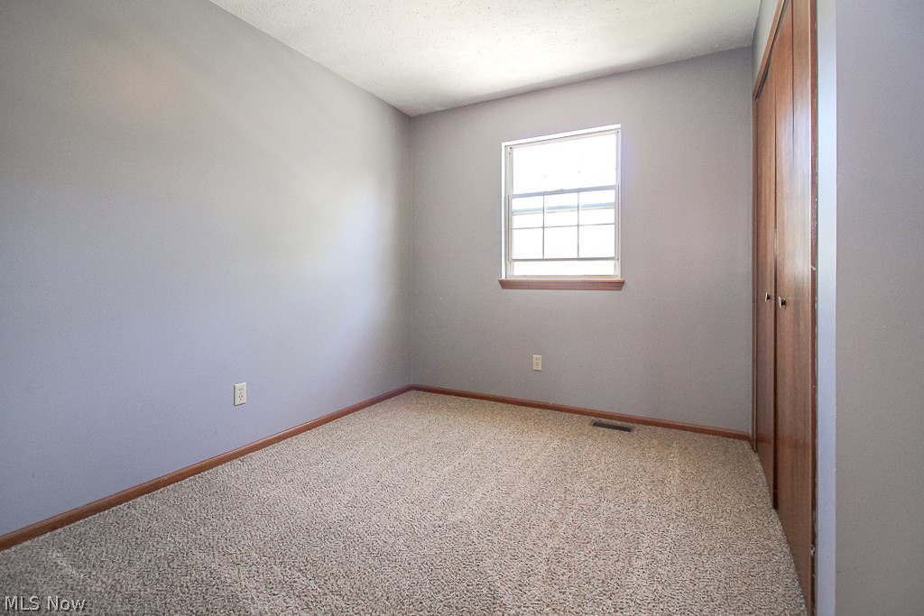 5928 Ridgeview Boulevard North Ridgeville, OH 44039 - Photo 19 of 31