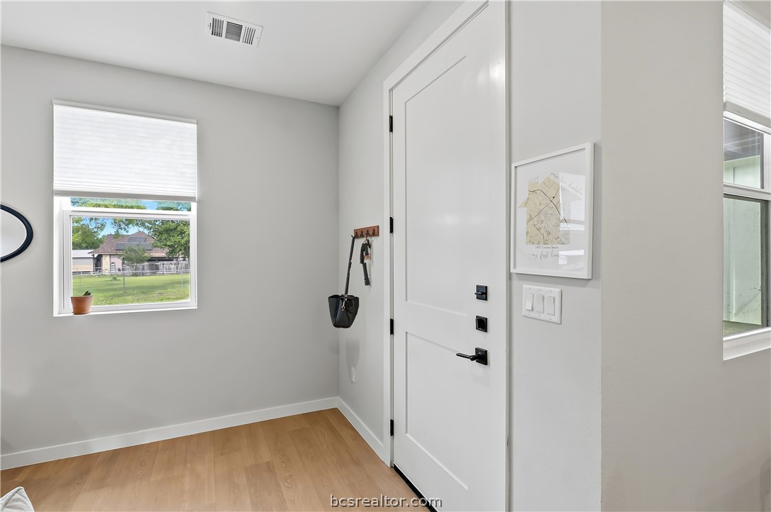 1407 Conner Street Bryan, TX 77808 - Photo 3 of 22