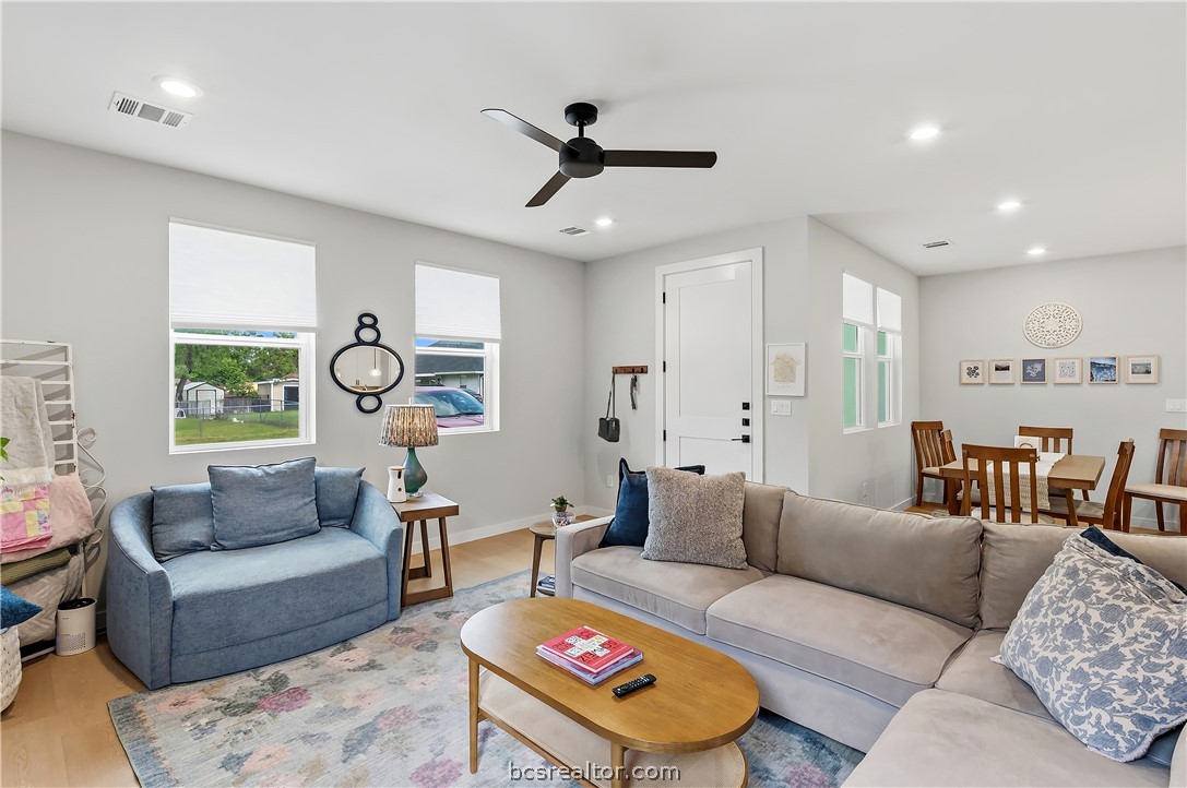 1407 Conner Street Bryan, TX 77808 - Photo 5 of 22