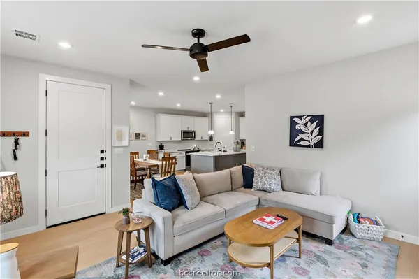 $1,850 | 1407 Conner Street, Bryan, TX 77808