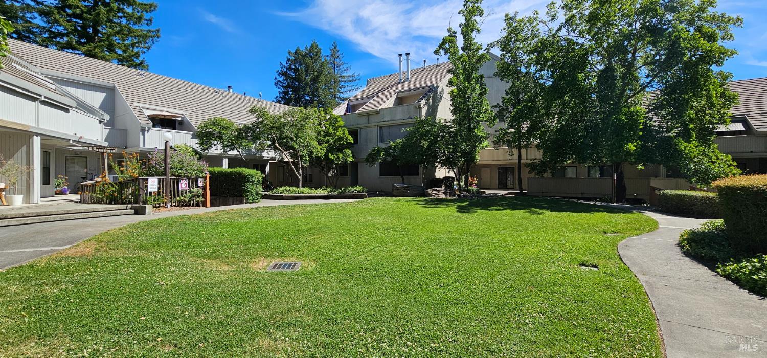 1308 Mission Boulevard Santa Rosa, CA 95409 - Photo 34 of 36