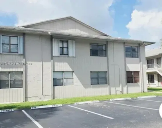 $2,050 | 15356 Southwest 72nd Street, Unit 3212, Miami, FL 33193