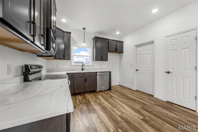 $289,000 | 4 Dogwood Court, St. Peters, MO 63376