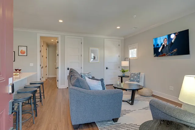 $2,495 | 805 B Bradford Avenue, Unit 201, Nashville, TN 37204