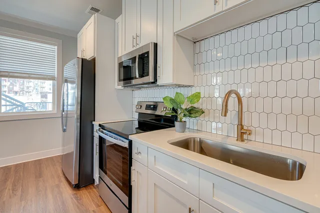 $2,495 | 805 B Bradford Avenue, Unit 201, Nashville, TN 37204