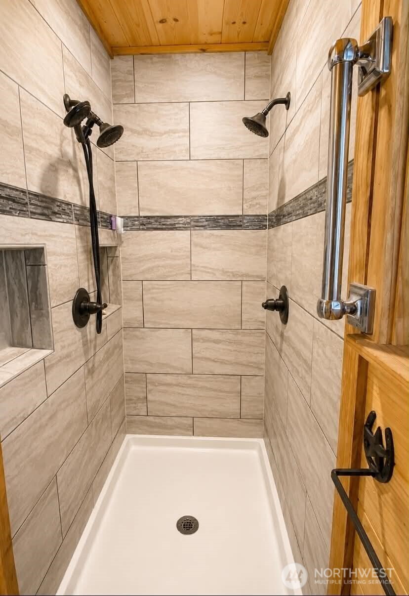 382 Lower Elwha Road Port Angeles, WA 98363 - Photo 10 of 29