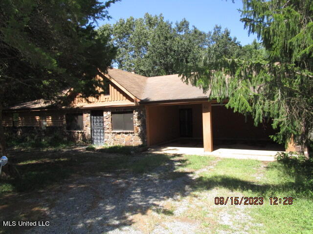 863 Oakdale Road Coldwater, MS 38618 - Photo 2 of 55 IMG_5173