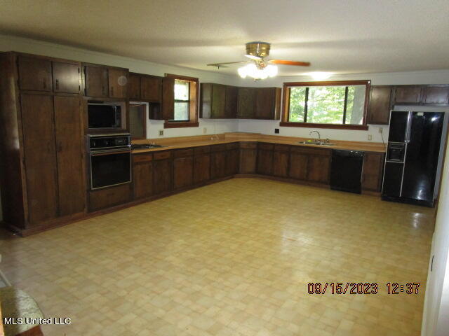 863 Oakdale Road Coldwater, MS 38618 - Photo 34 of 55 IMG_5205