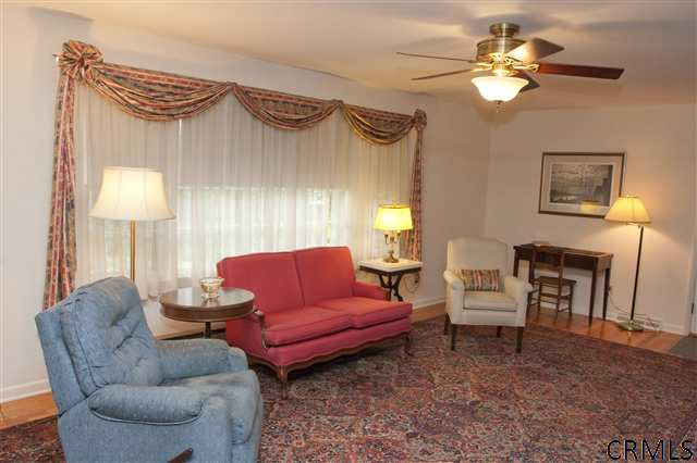 487 Stratton Place Bethlehem, NY 12054 - Photo 3 of 8 Photo 3