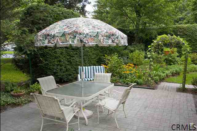 487 Stratton Place Bethlehem, NY 12054 - Photo 7 of 8 Photo 7