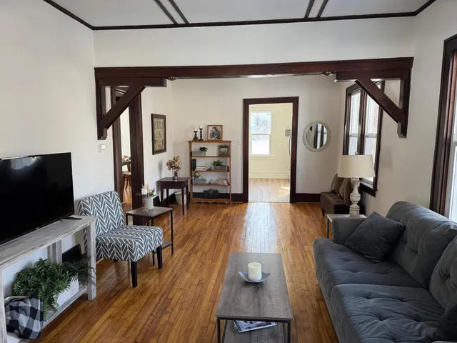 $165,900 | 306 East 2nd Street, Albert Lea, MN 56007