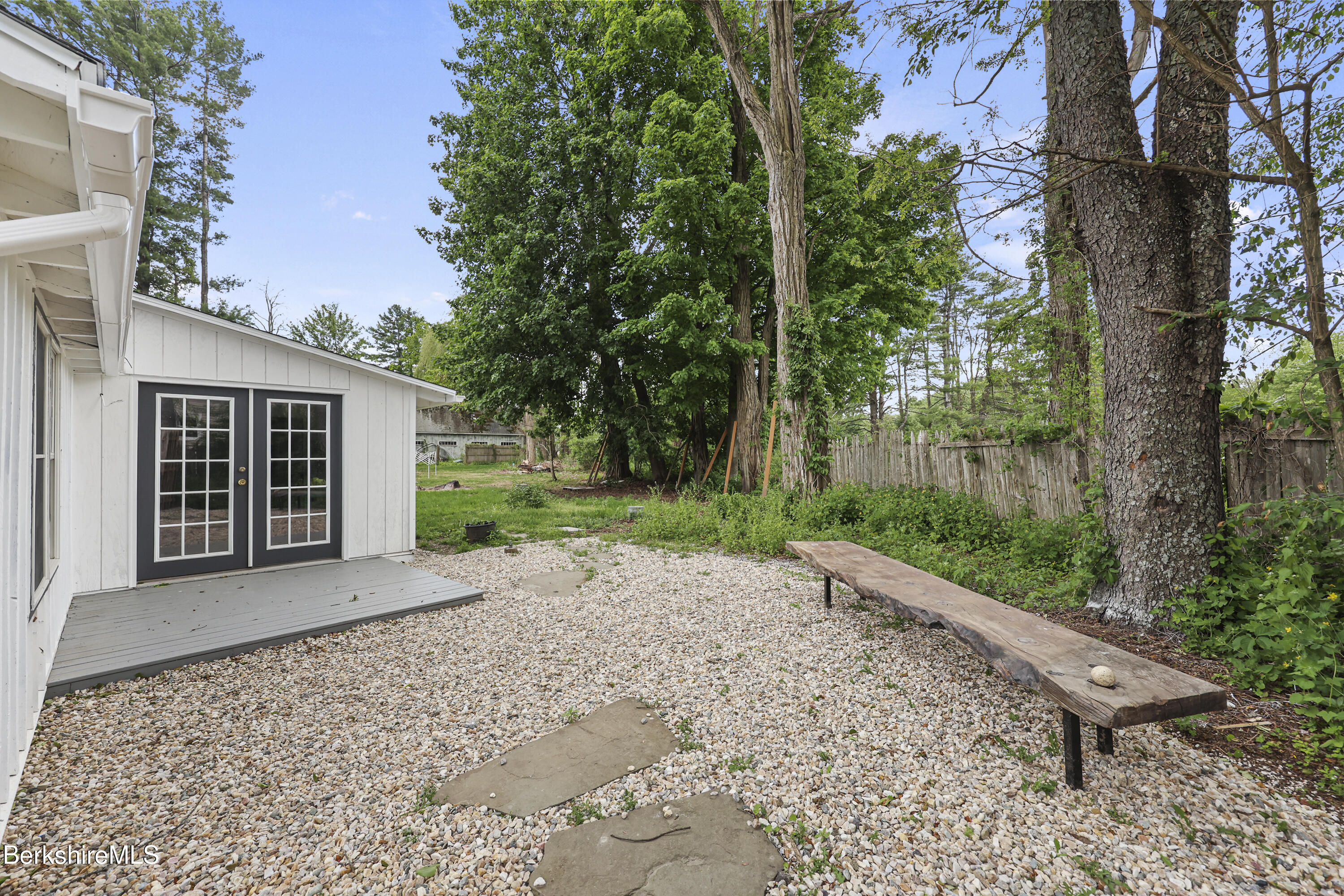 689 North Main Street Sheffield, MA 01257 - Photo 24 of 24 183 Patio