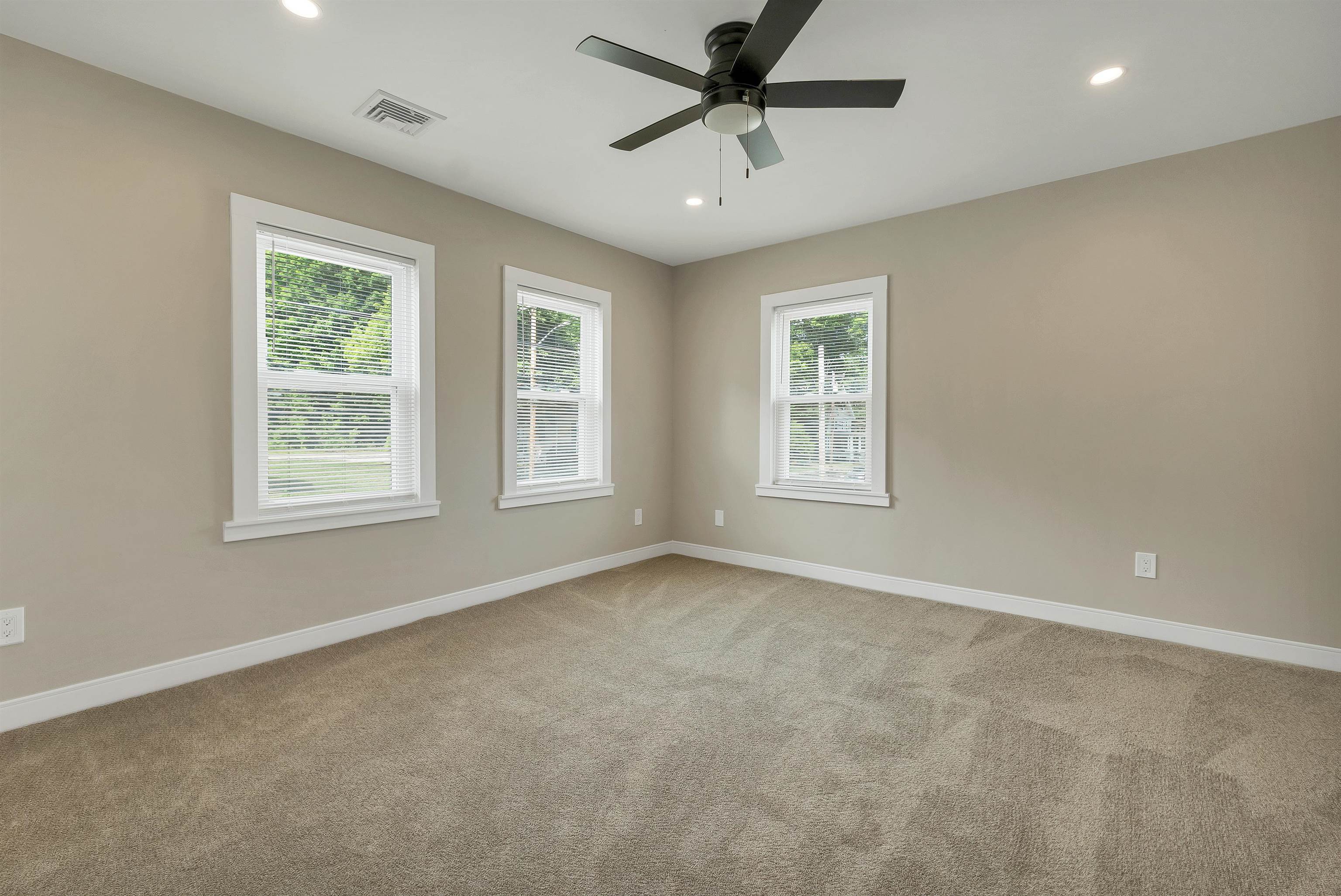 456 North State Street Concord, NH 03301 - Photo 27 of 49