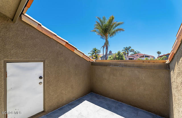 2034 Ravoli Drive Oxnard, CA 93035 - Photo 14 of 26 2034 front balcony