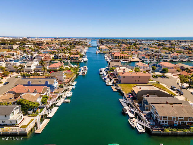 2034 Ravoli Drive Oxnard, CA 93035 - Photo 25 of 26 2034 drone finger
