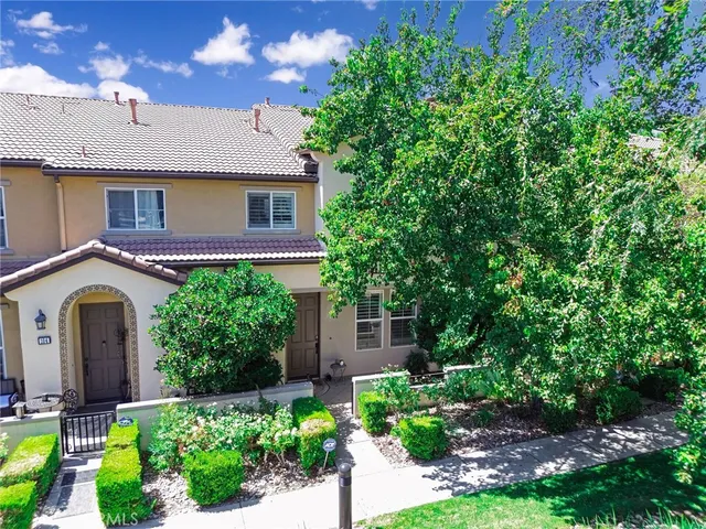 $569,999 | 15723 Parkhouse Drive, Unit 105, Fontana, CA 92336