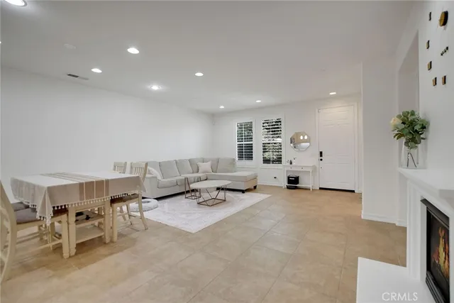 $569,999 | 15723 Parkhouse Drive, Unit 105, Fontana, CA 92336