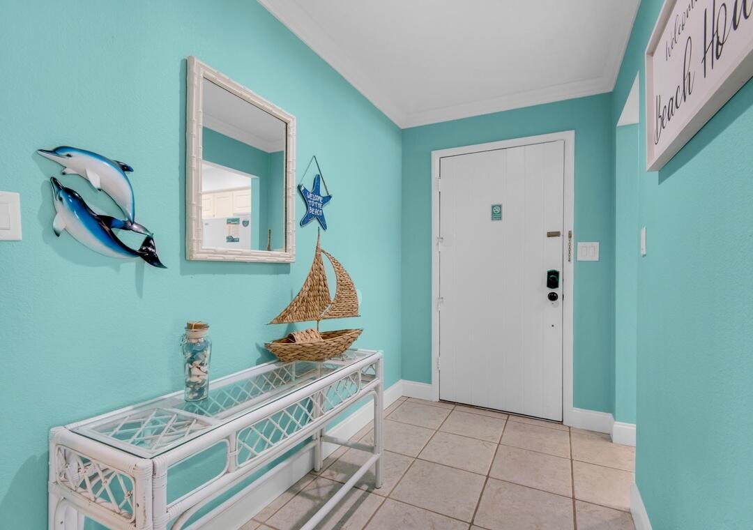 85 Breakwater Bay, Unit 10D Miramar Beach, FL 32550 - Photo 4 of 39 a living room with furniture