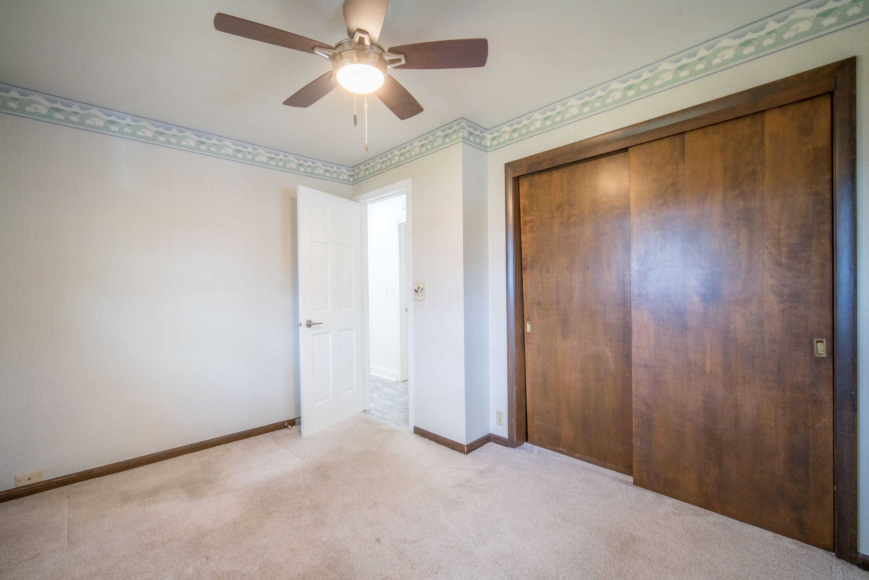 5008 North 104th Street Milwaukee, WI 53225 - Photo 15 of 27 13 (5)