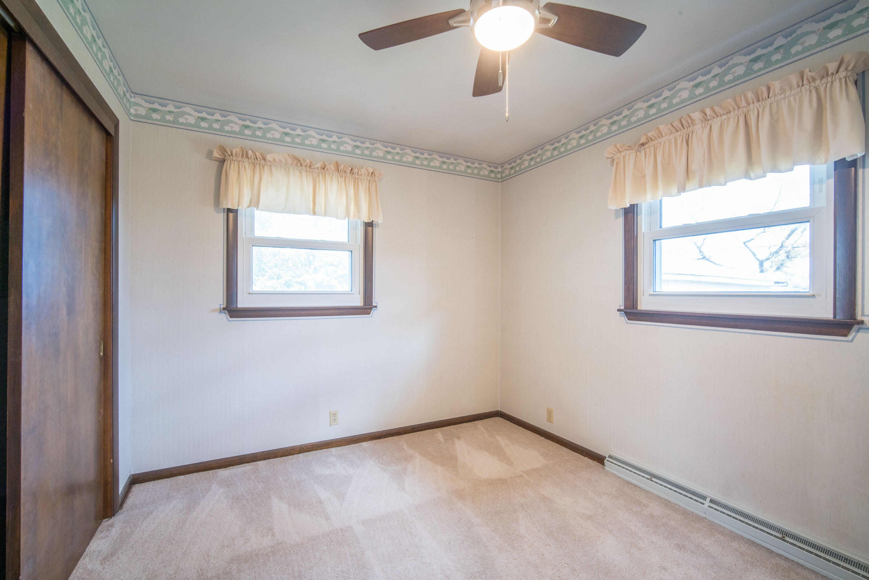 5008 North 104th Street Milwaukee, WI 53225 - Photo 16 of 27 12 (5)