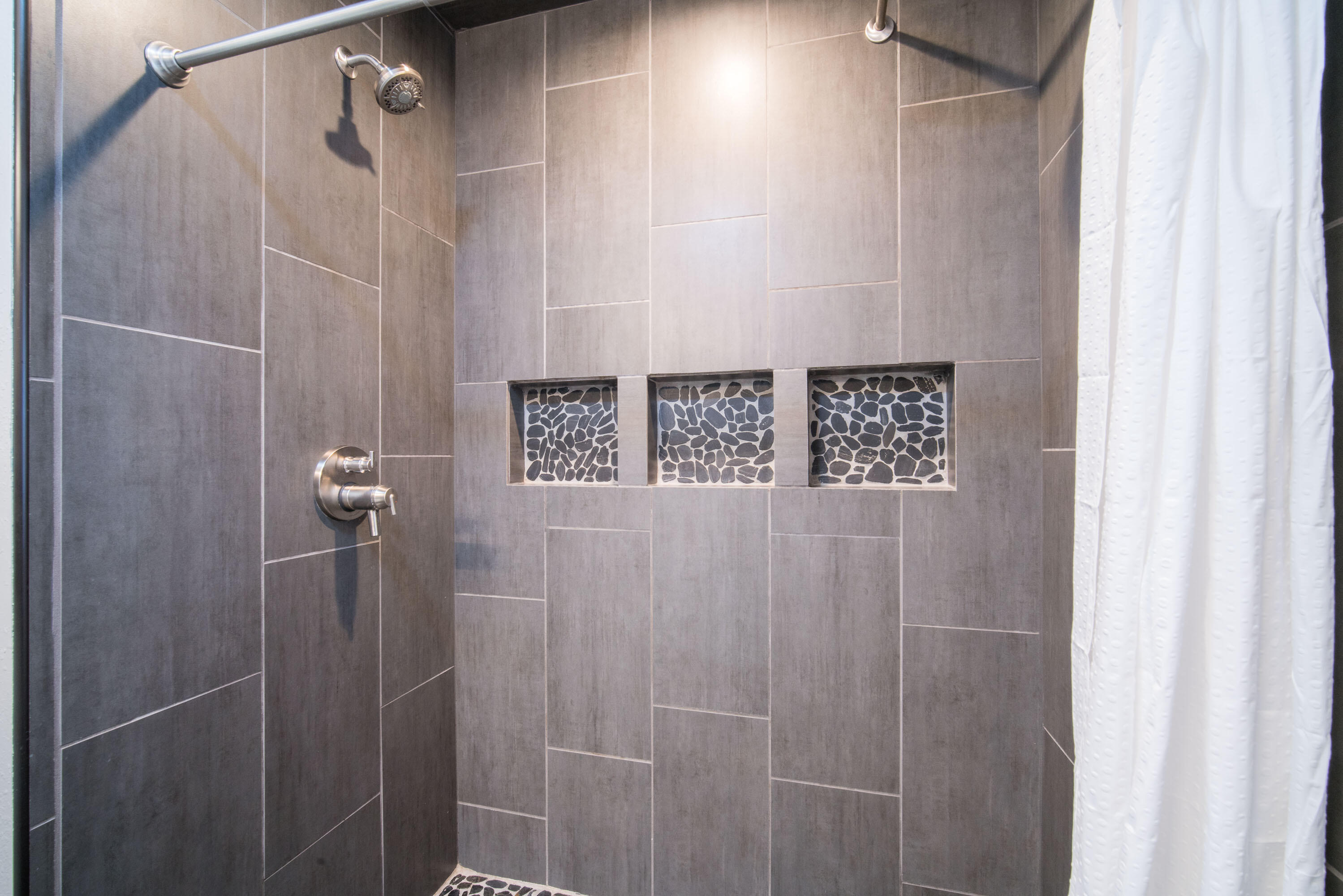 5008 North 104th Street Milwaukee, WI 53225 - Photo 19 of 27 9 (4)