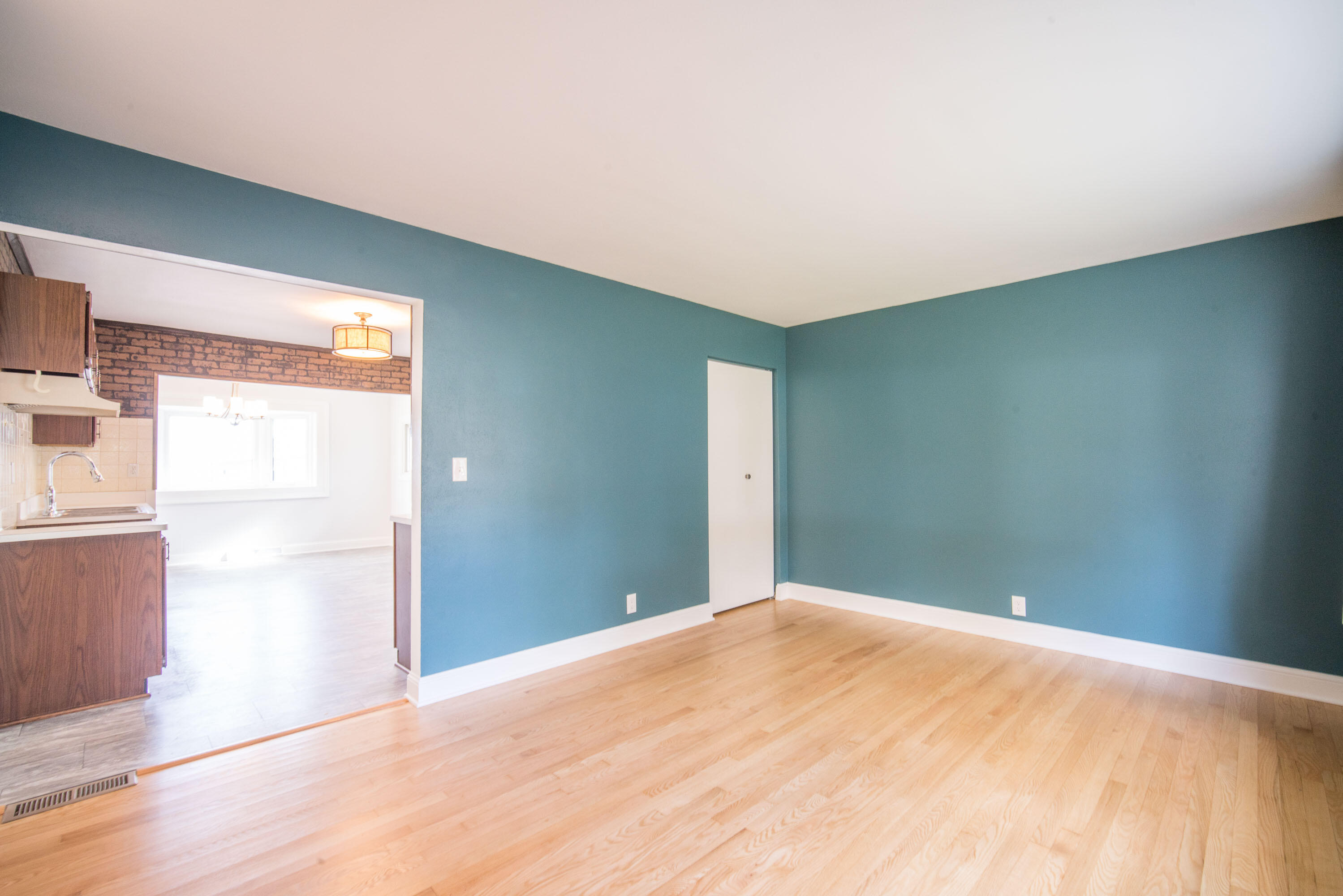 5008 North 104th Street Milwaukee, WI 53225 - Photo 24 of 27 4 (5)