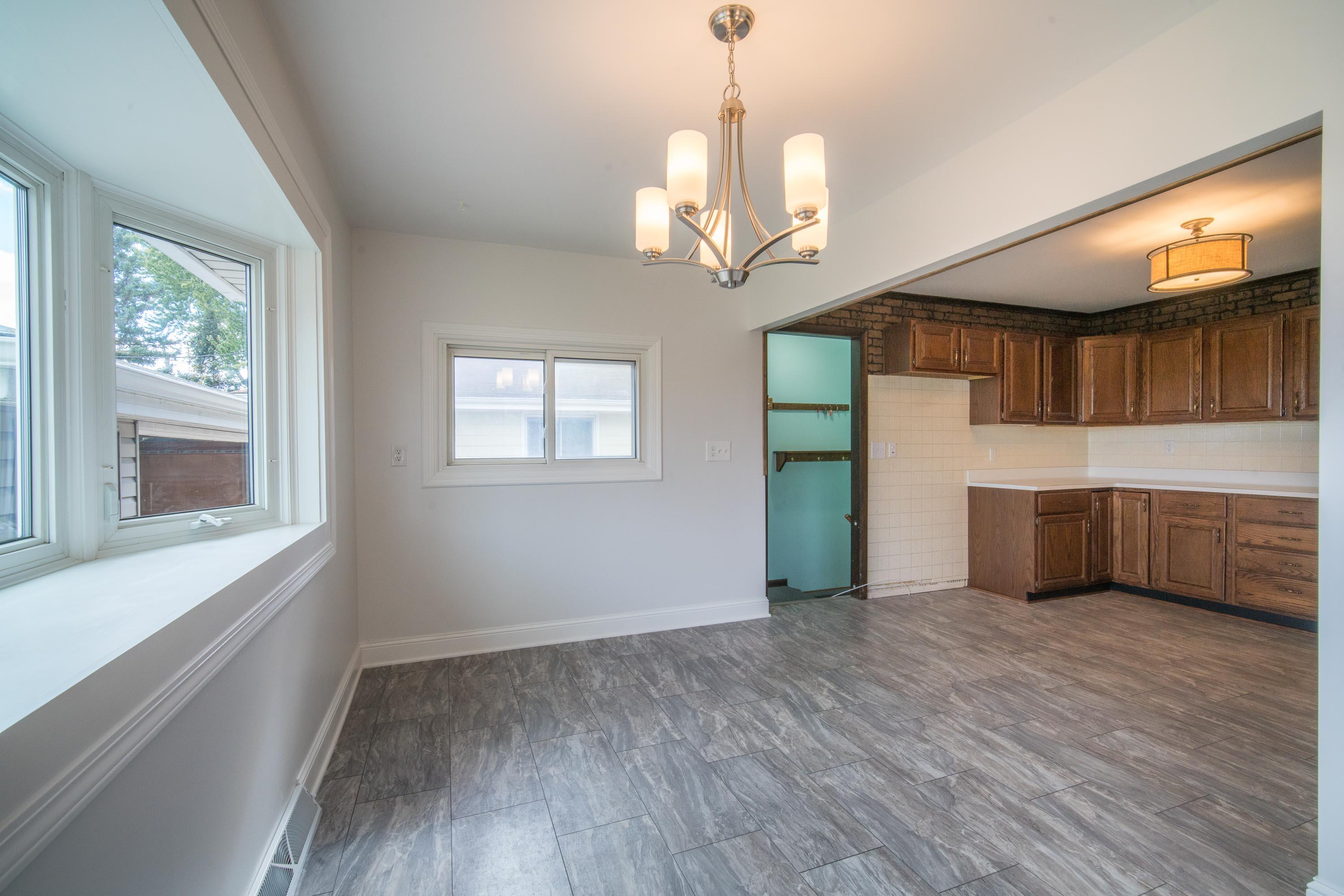 5008 North 104th Street Milwaukee, WI 53225 - Photo 8 of 27 20 (2)